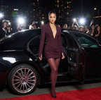 Abito “Burgundy Power” – mini blazer dress con corsetto e scollo profondo