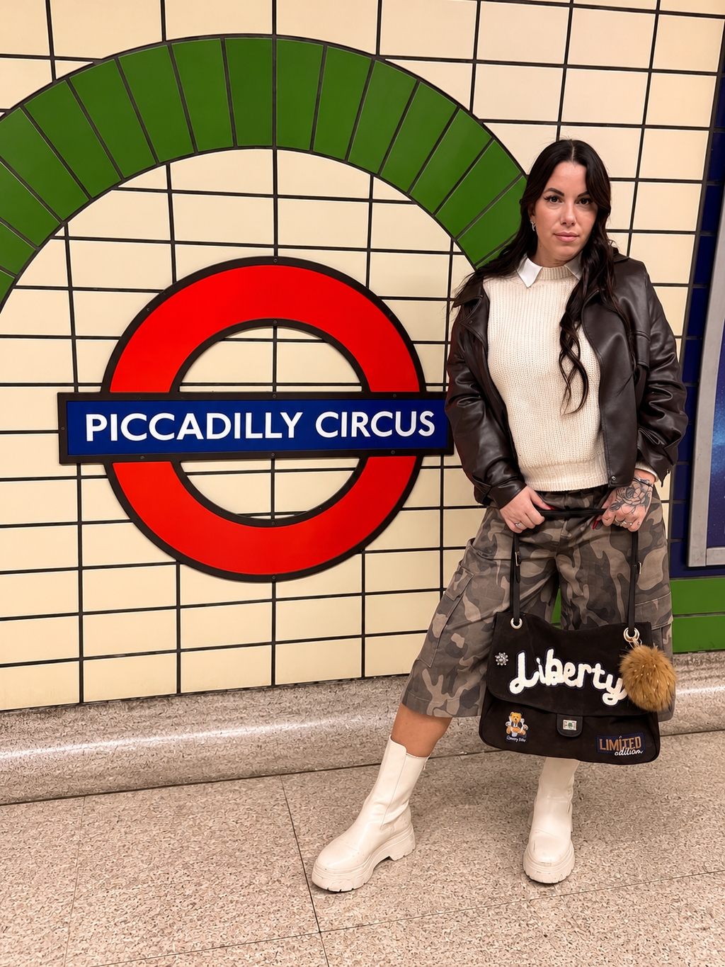 23 LONDON DIVA