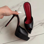 Mule Platform “Velvet Noir” – Tacco Stiletto Iconico